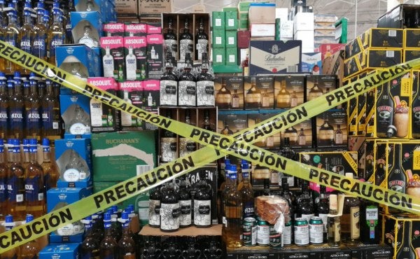 Cualquier lugar que venda alcohol ya sea en envases cerrados o abiertos será sancionado 