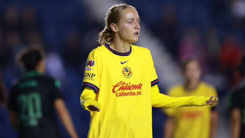  Sarah Luebbert, en la cancha del Estadio Ciudad de los Deportes