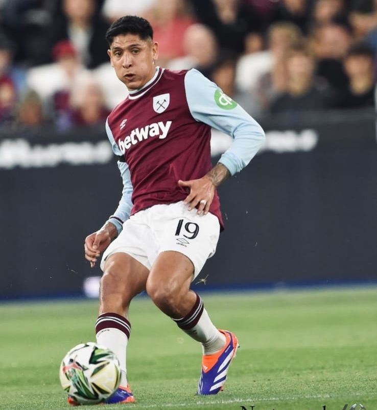 Edson durante el partido de la Carabao Cup entre West Ham y Bournemouth