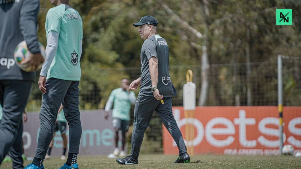 Efraín Juárez fue presentado oficialmente con Atlético Nacional 