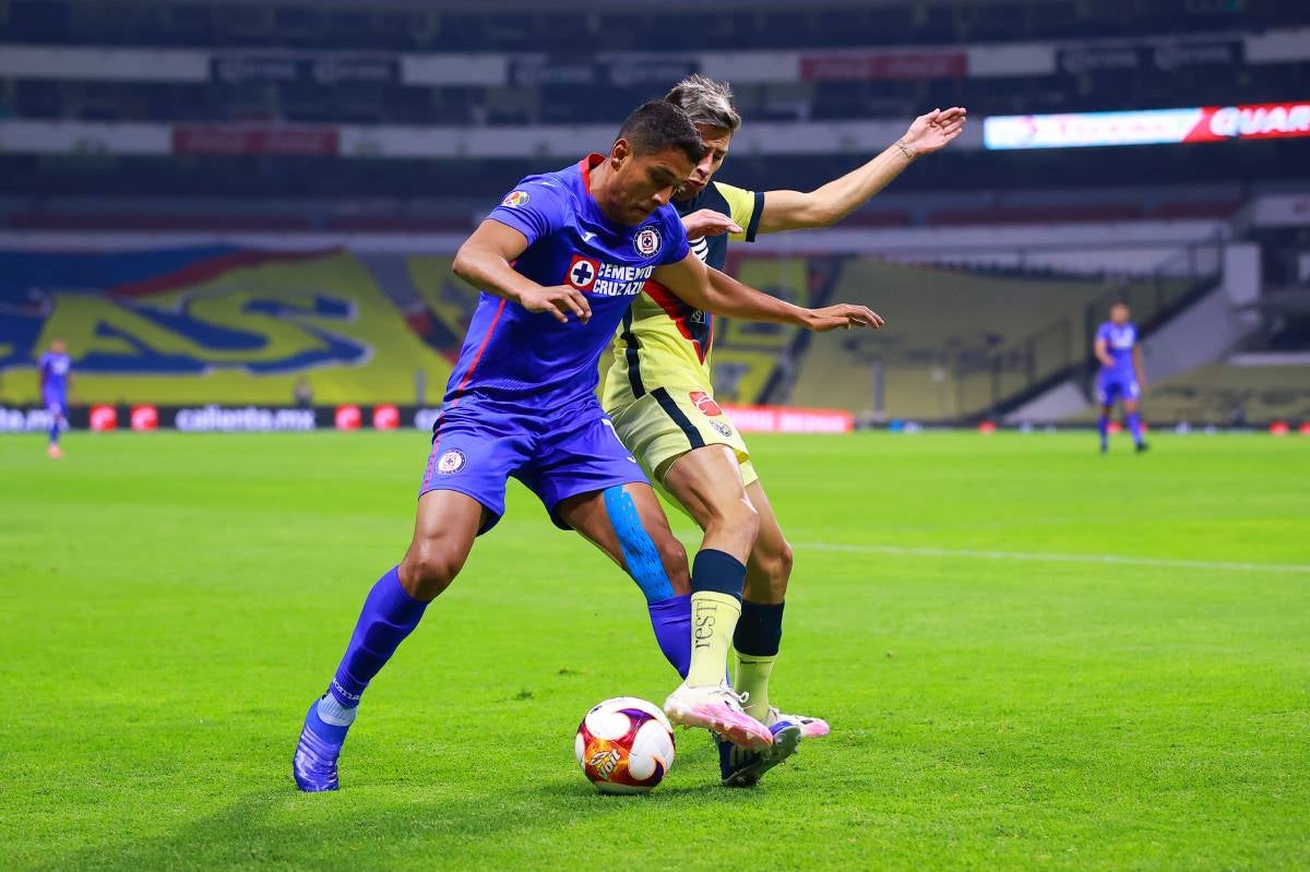 Romo solo ha enfrentado a América en el Estadio Azteca