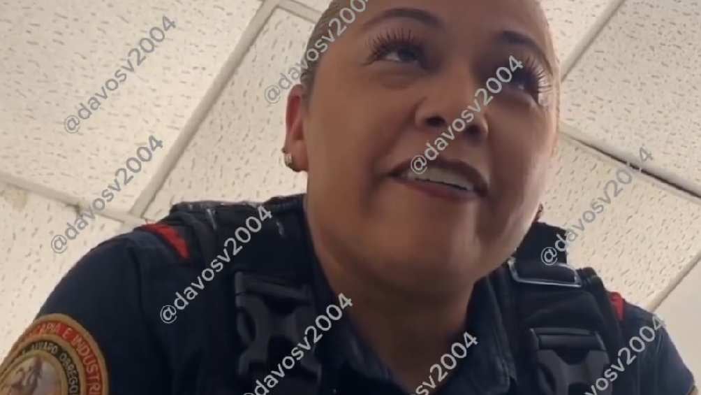 La mujer policía aseguró que las denuncias en su contra no le hacen nada. 