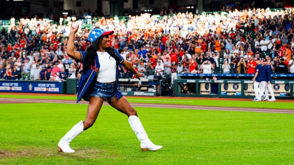 Simone Biles fue la invitada de los Astros de Houston