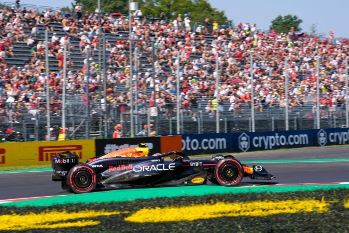 Checo Pérez en la FP3 del GP de Italia 