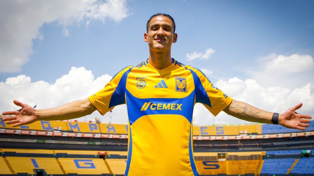 Signed with Tigres, Uriel Antuna is not looking for Europe