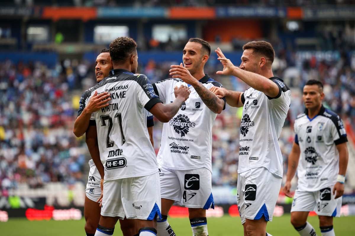 Preciado puso el primer gol de los Gallos 