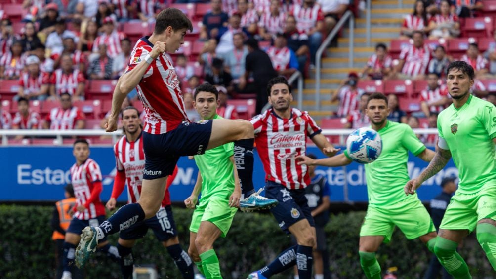 Gol de Chivas vs Juárez