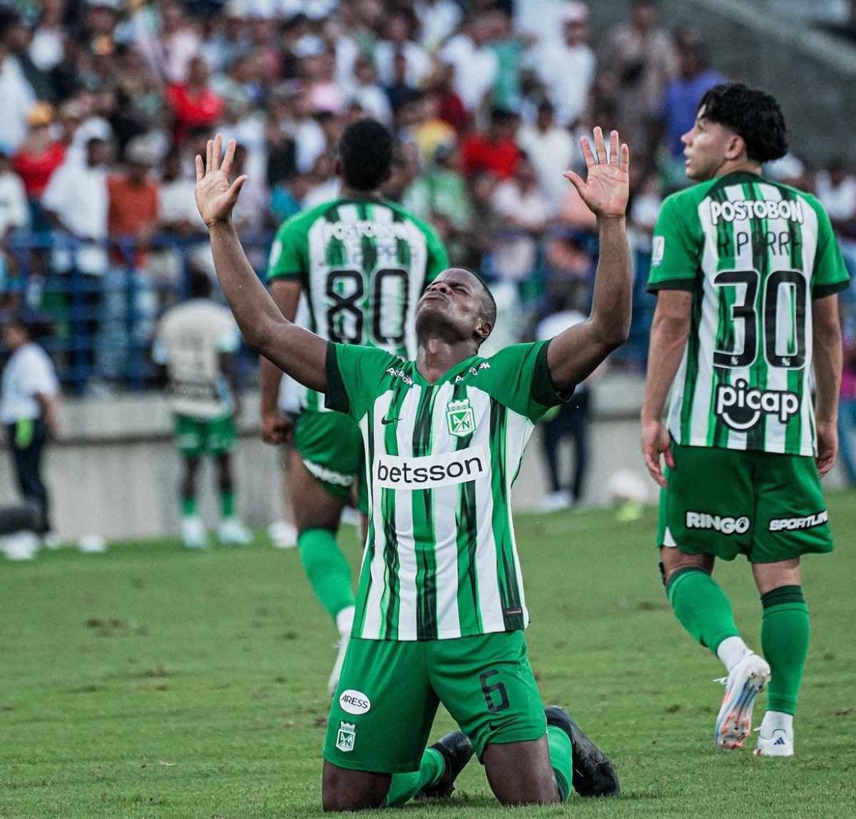 Festejo del equipo verdolaga 