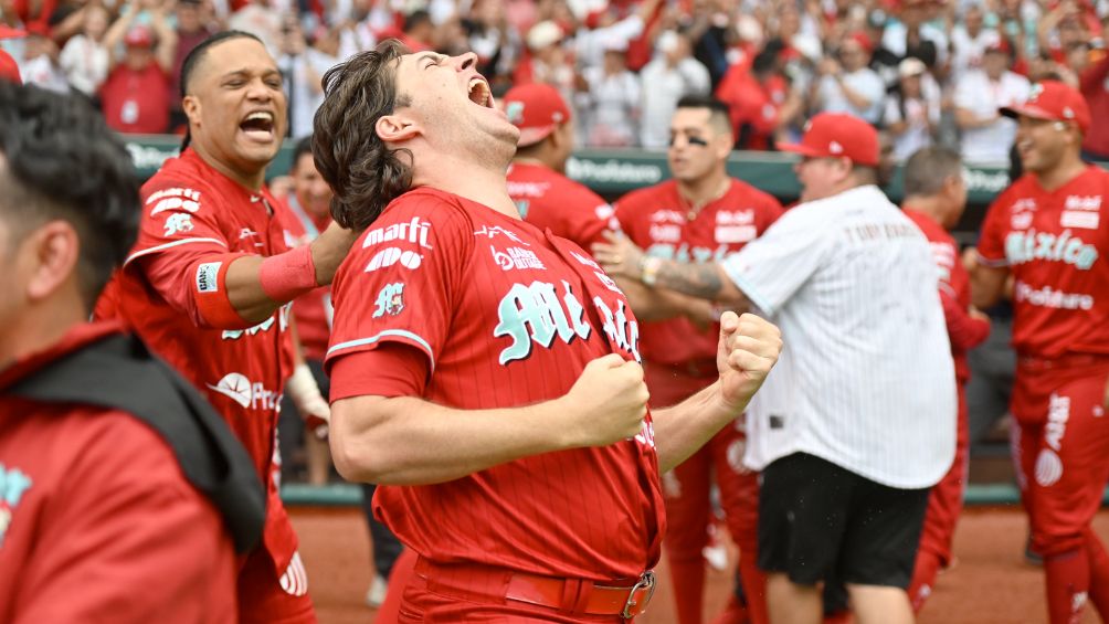 Bauer celebra el pase a la Serie del Rey