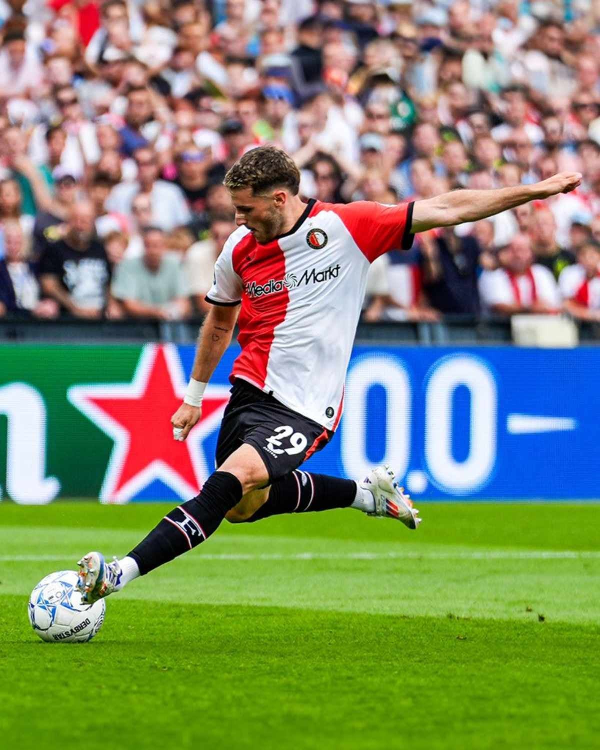 En partido con Feyenoord 