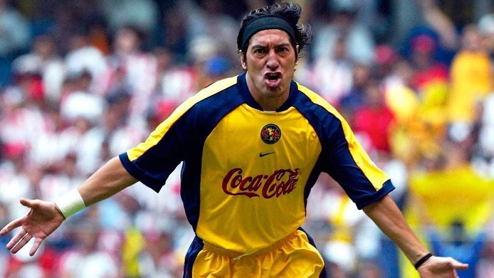 Iván Zamorano con América