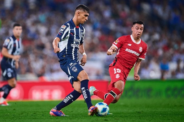 Ambriz en su primer juego con Rayados