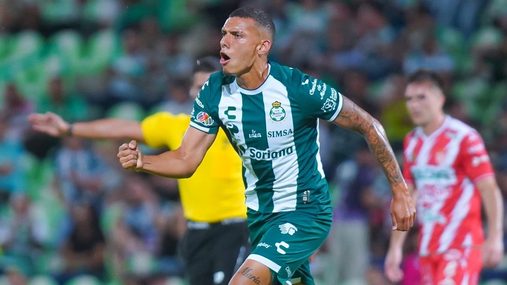 Franco Fagúndez celebra un gol