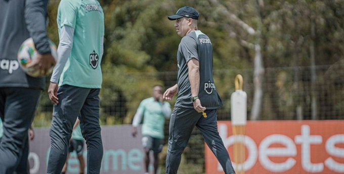 Efraín Juárez en un entrenamiento 