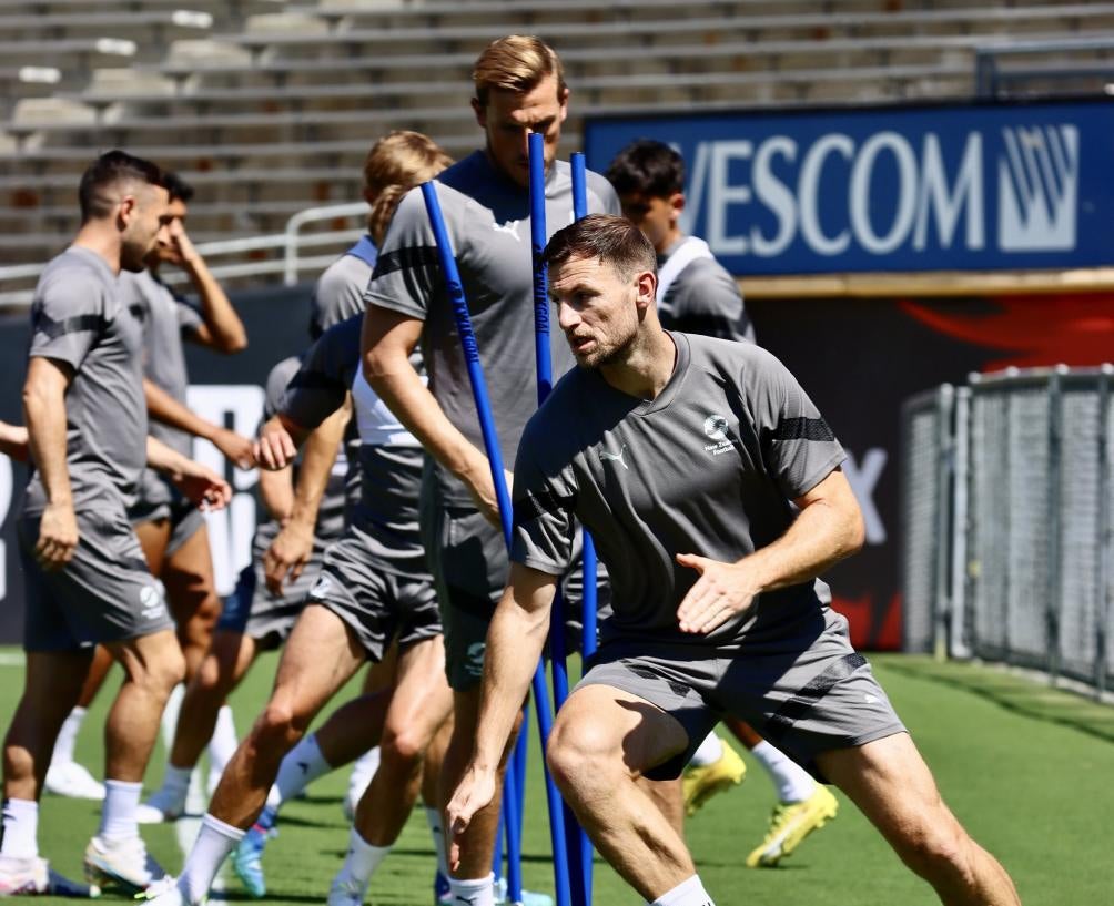 Nueva Zelanda entrenando para enfrentar a México