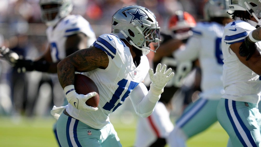 Ezekiel Elliot volvió a Dallas con TD