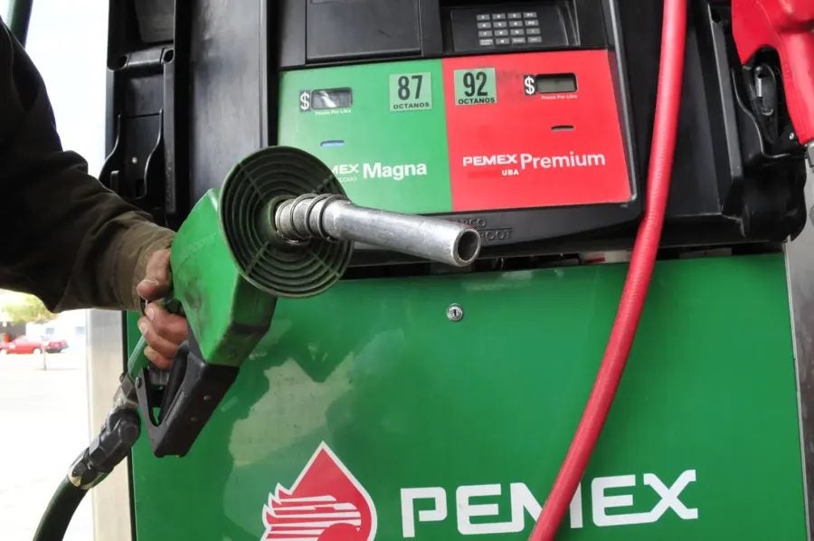 México es uno de los países que menos paga por gasolina