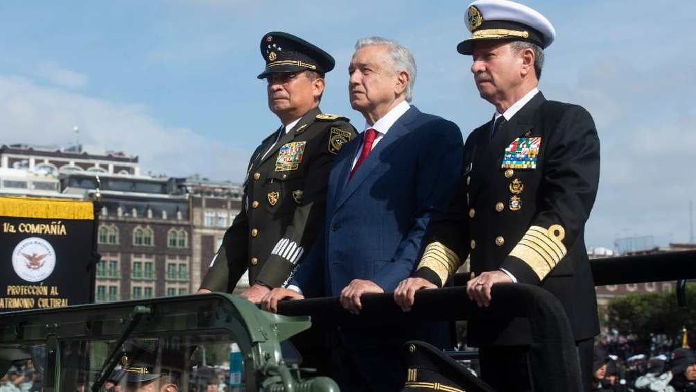 AMLO encabezará por última vez el desfile como Presidente. 