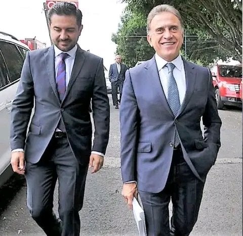 Miguel Ángel Yunes Linares y su hijo, el senador Yunes Márquez