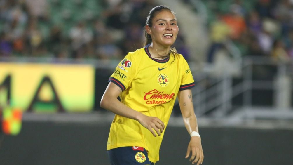 Karen Luna con América