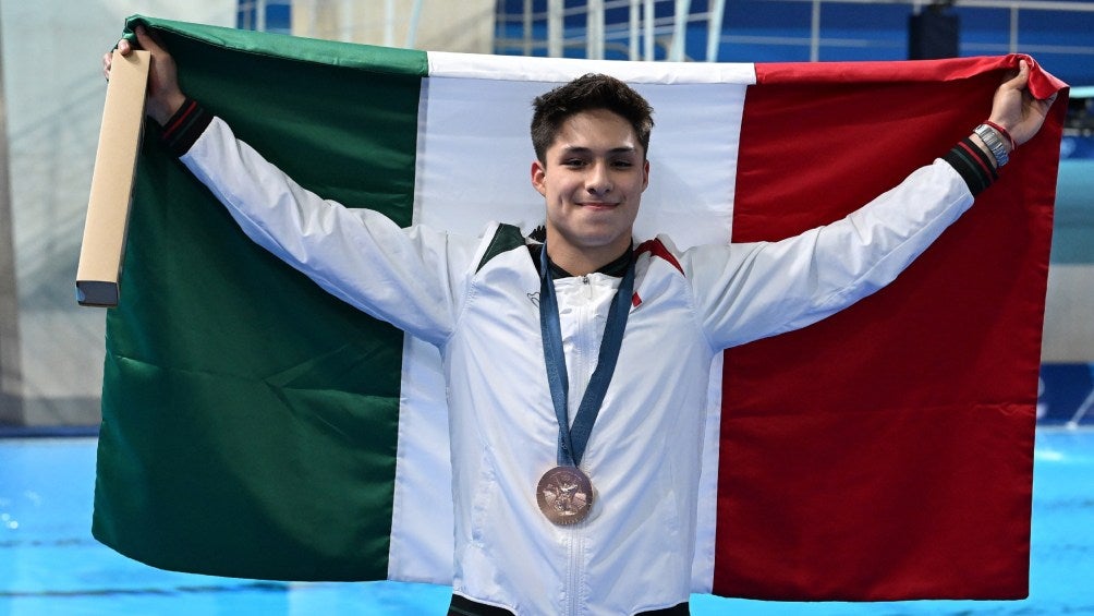 Osmar Olvera, doble medallista olímpico mexicano