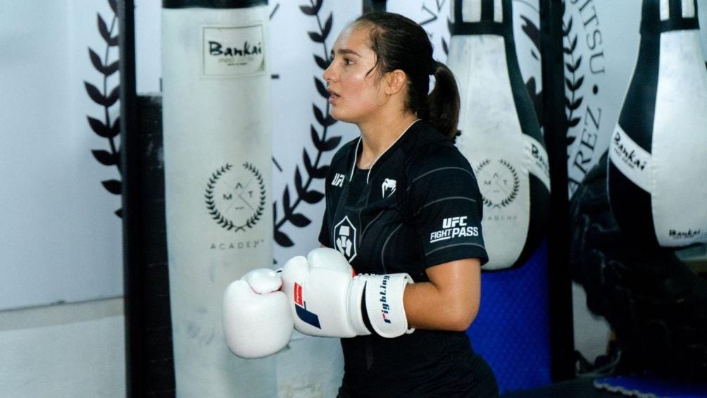 Yazmin Jauregui en entrenamiento