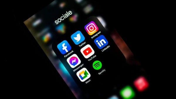 Las redes sociales afectan mentalmente a los jóvenes