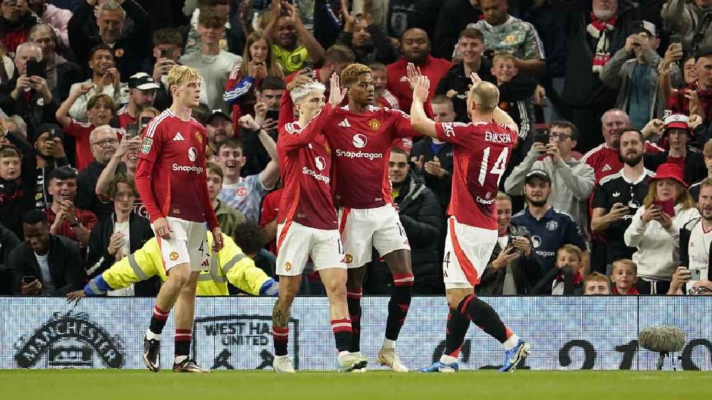 No problem! Manchester United crush Barnsley and advance in the Carabao Cup