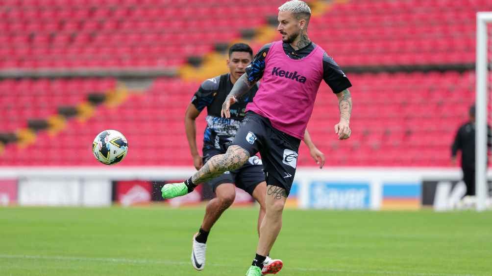 Ya entrenó con el equipo