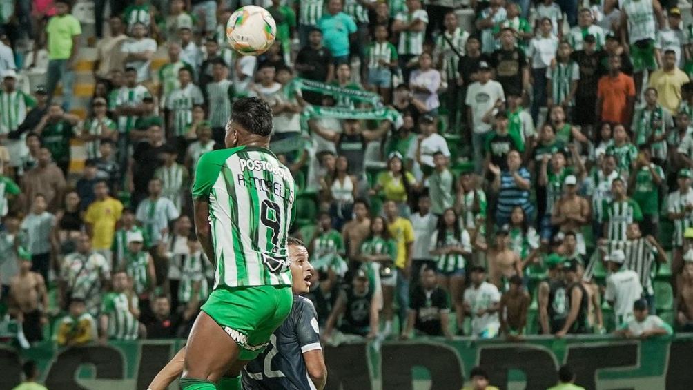 Primer gol en la era Efraín Juárez