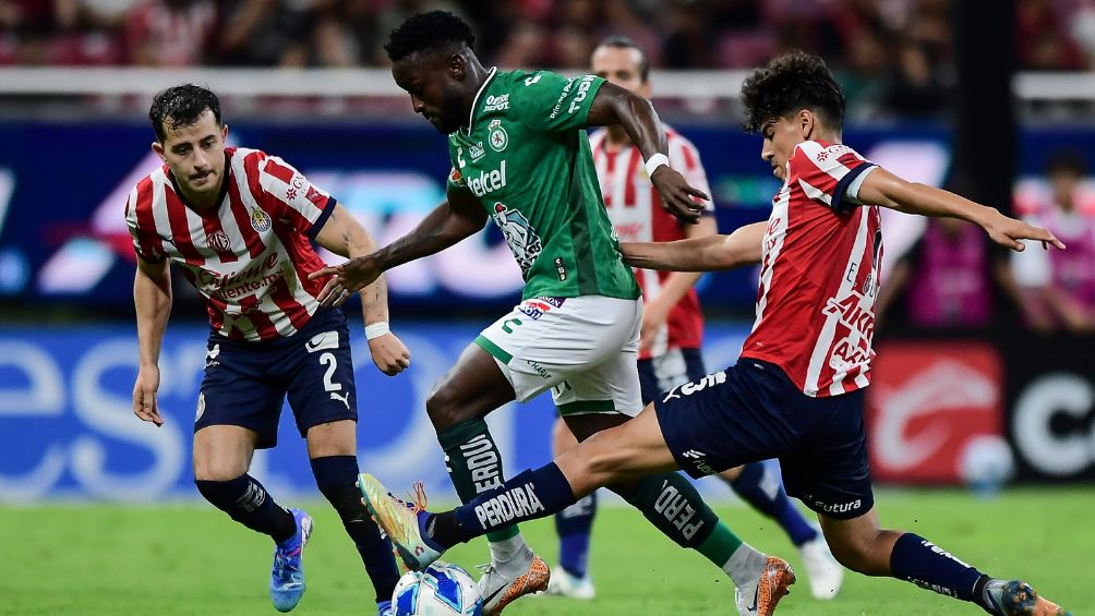 Images of Leon vs Chivas