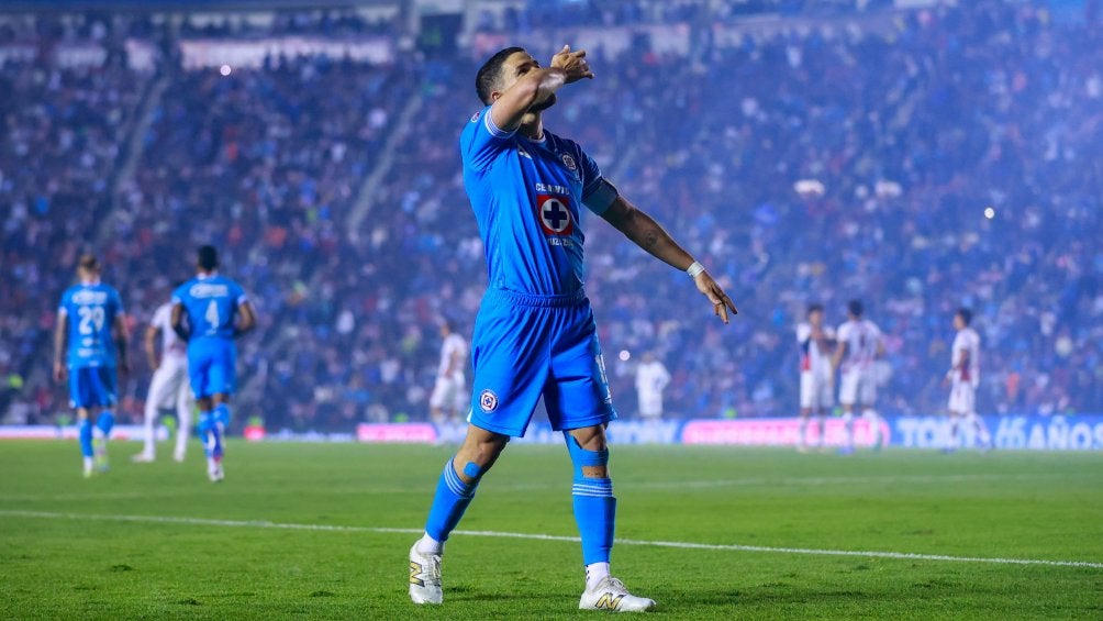 Cruz Azul es líder