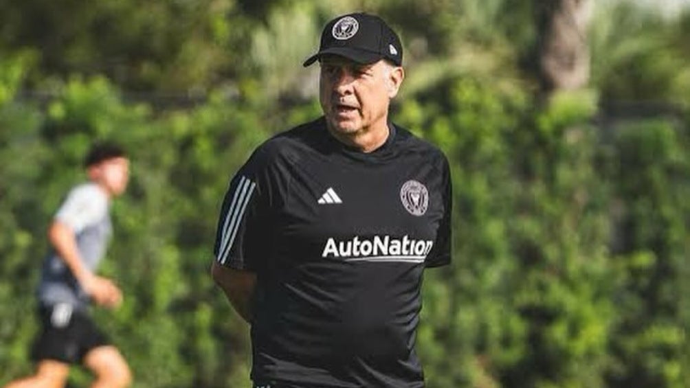 ‘Tata’ Martino arremete arbitraje de la MLS: “Al partido le faltó un buen árbitro”