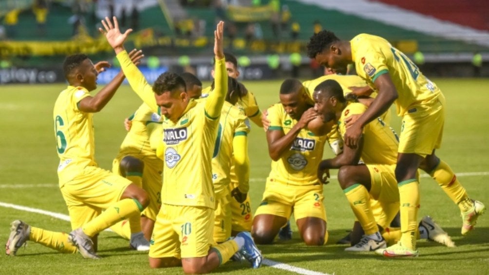 Bucaramanga celebrando gol de la victoria