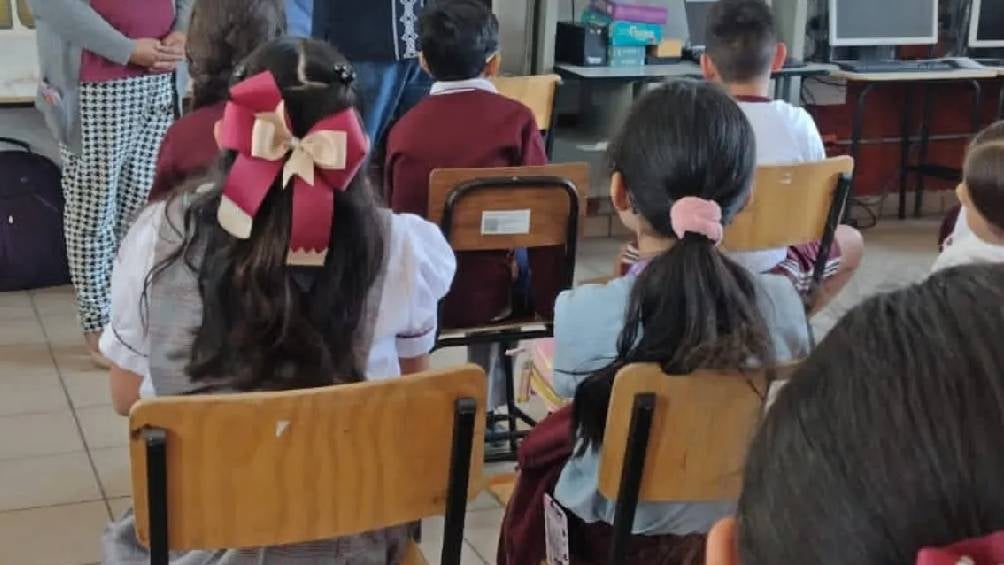 El viernes 27 NO habrá clases en preescolar, primaria, secundaria. 