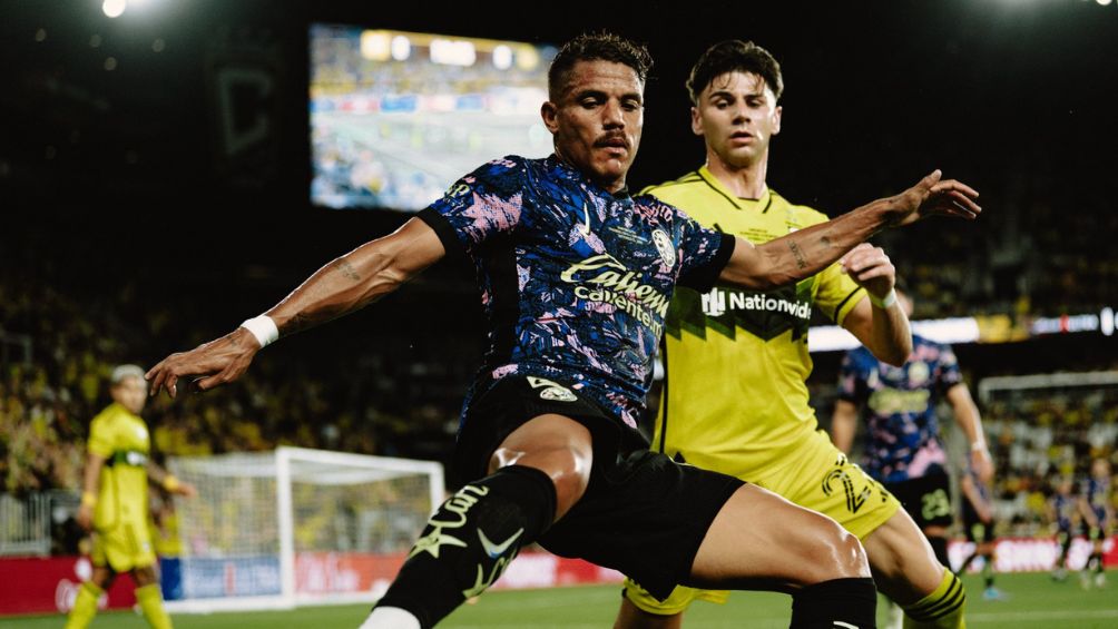 Jonathan Dos Santos en el partido ante Columbus