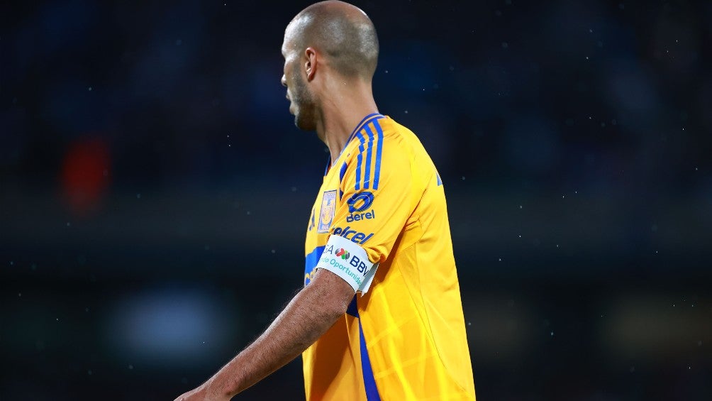 Guido Pizarro durante un partido