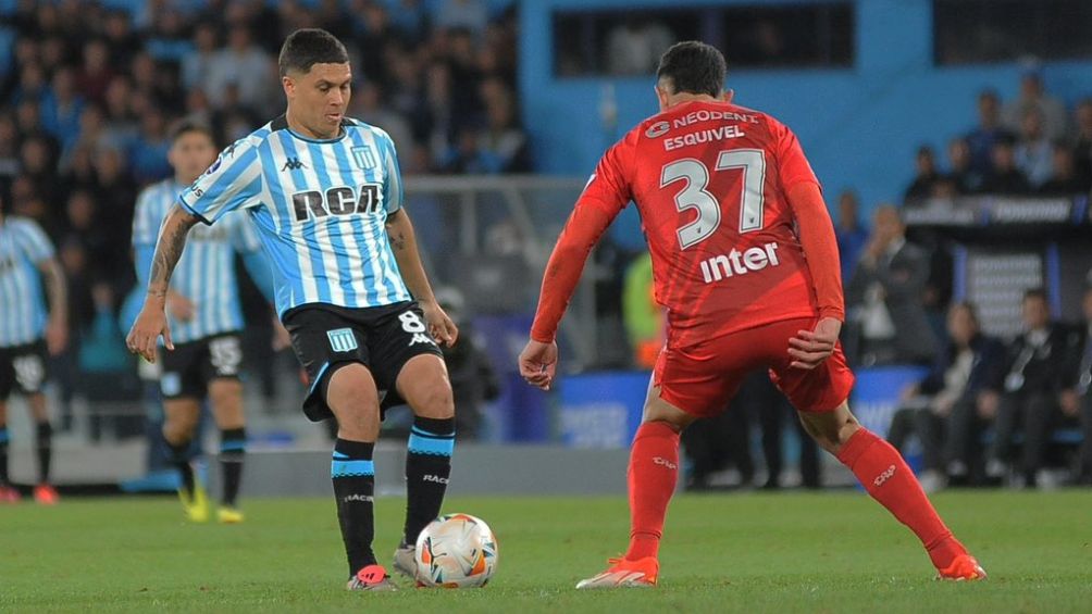 Juan Fer Quintero ante el Paranaense