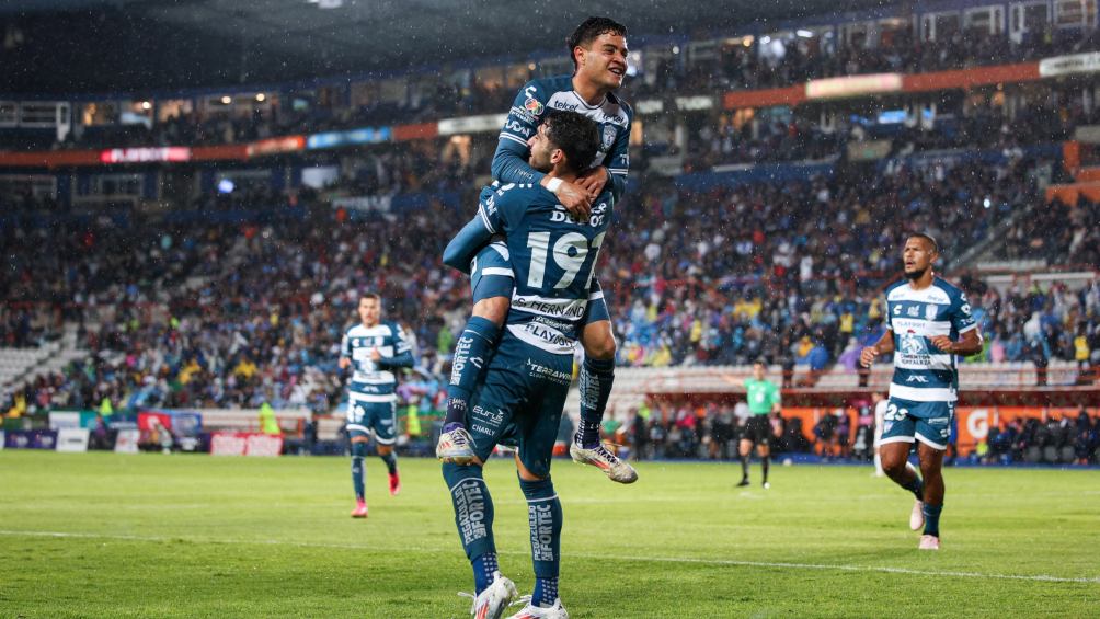 Pachuca comenzó ganando el partido por dos goles