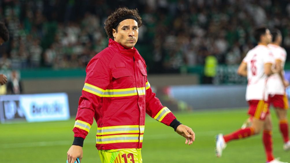 Ochoa jugando con su nuevo club