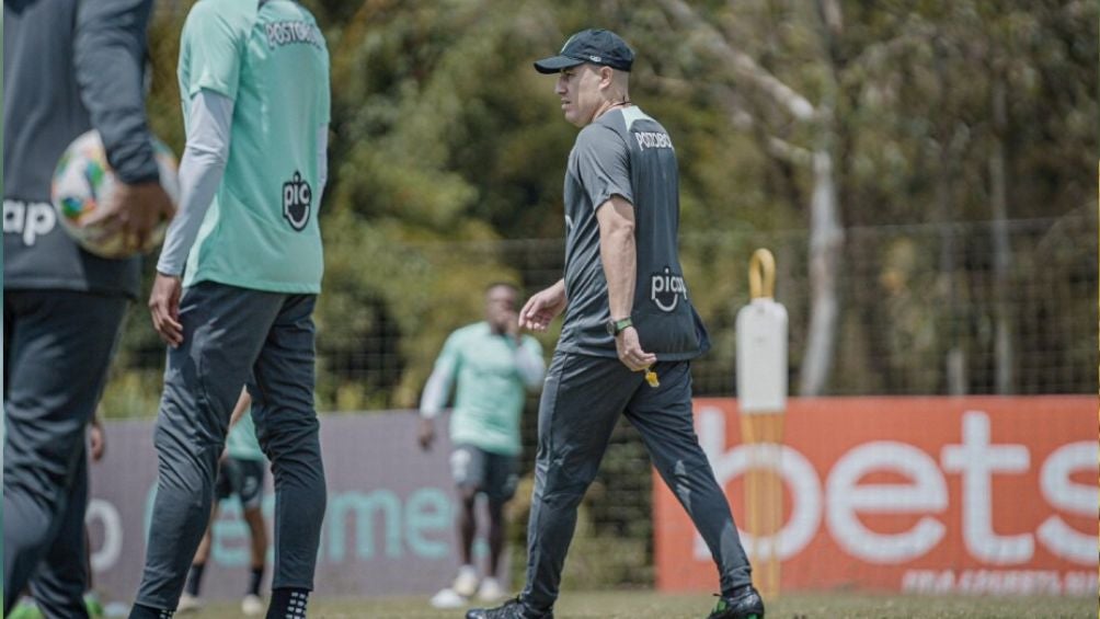 Efraín entrenador al Nacional