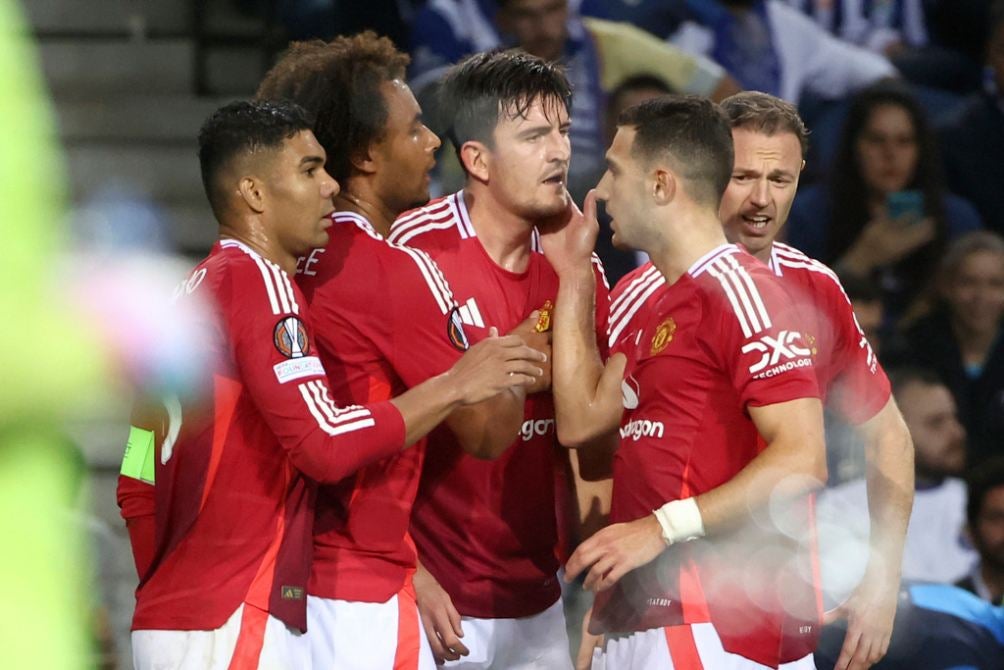 Maguire rescató el empate para los Red Devils 