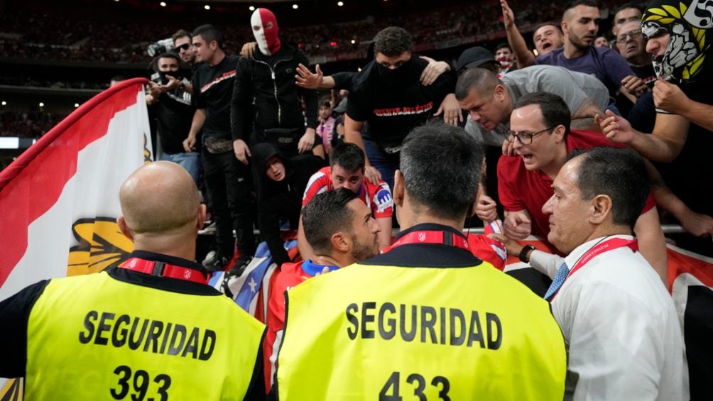 Comité de Competición decreta cierre parcial del Metropolitano tras incidentes en el Clásico Madrileño