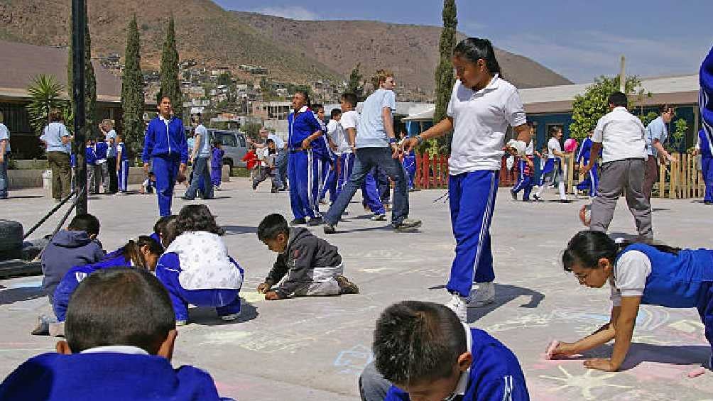 Los estudiantes de educación básica sí tendrán puente a finales de octubre. 