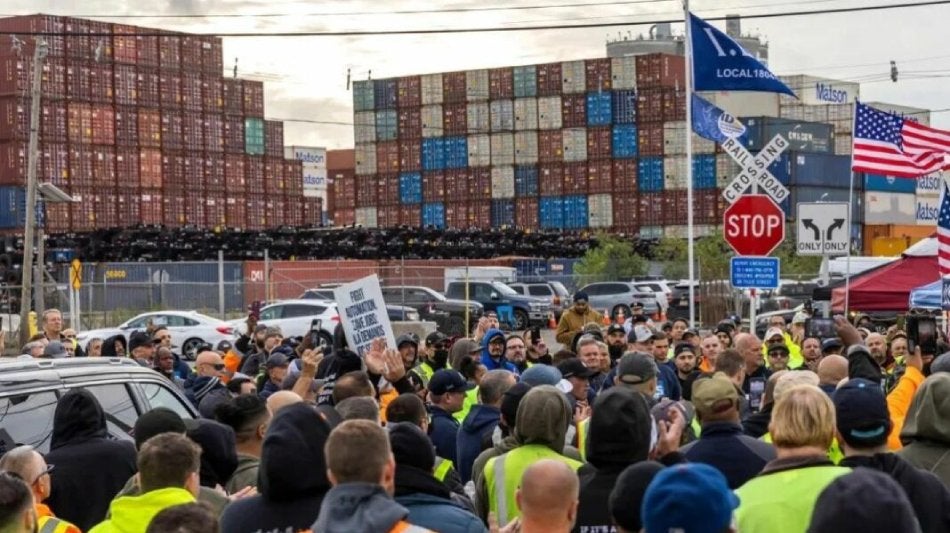 Trabajadores de los puertos se levantaron en huelga. 