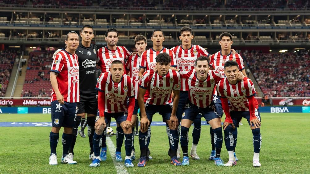 Plantel de Chivas a los que Faitelson llamó ´petardos'