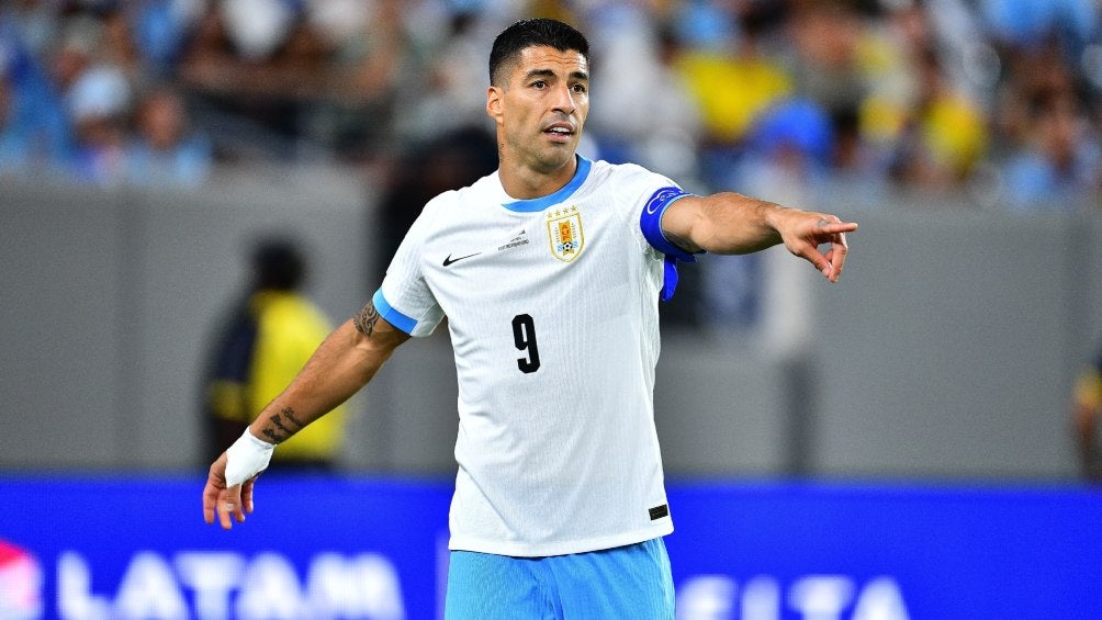 Suárez dijo adiós a jugar con Uruguay