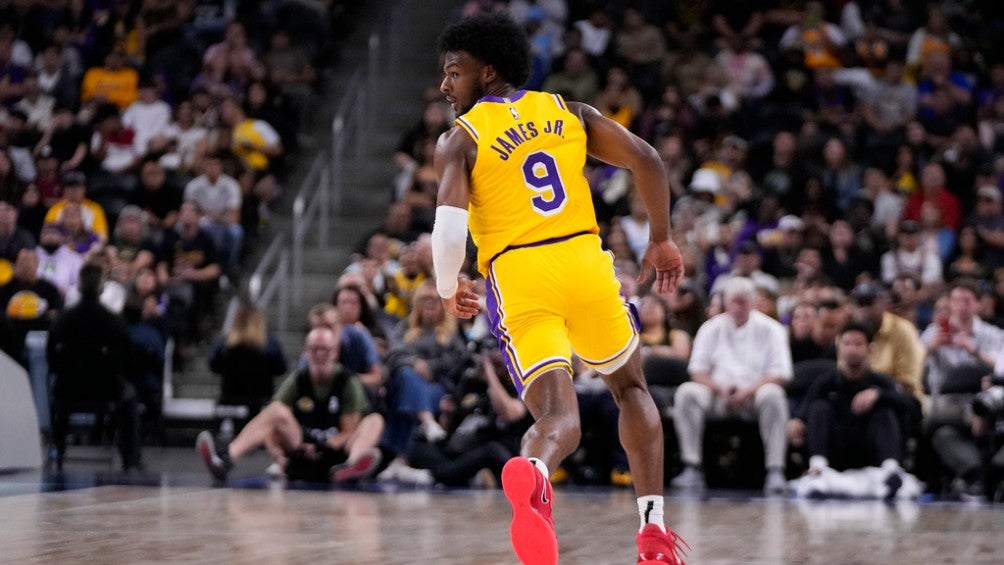 Bronny James es una promesa del basquetbol