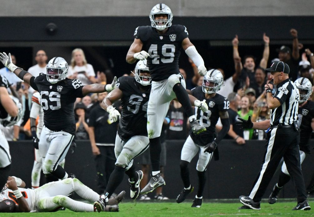 Raiders viene de una victoria en Las Vegas ante Browns