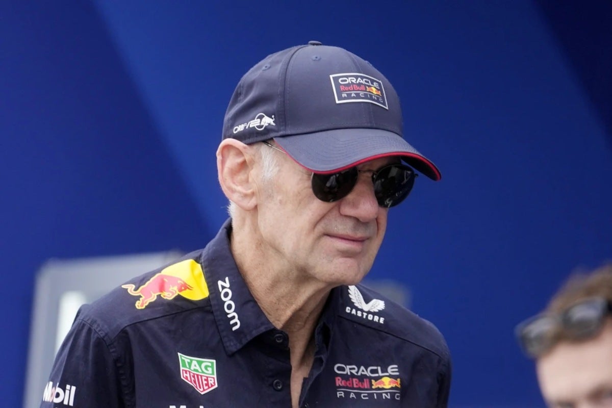 Adrian Newey aún en RedBull